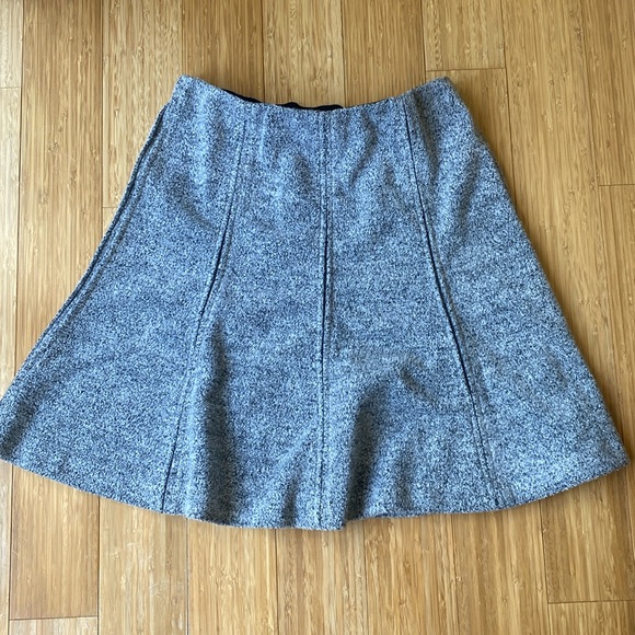 LOFT grey skirt - Picture 1 of 4